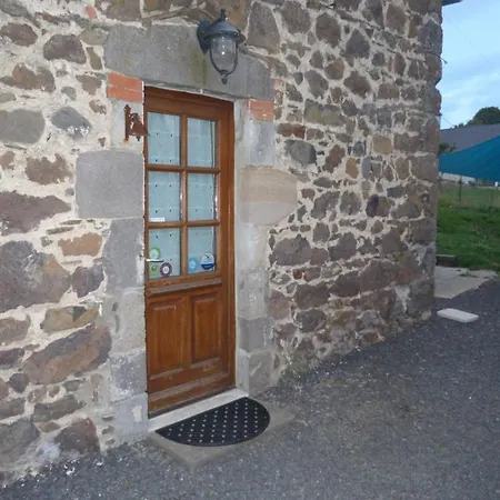 Casa de Férias La Petite Maison Tauves